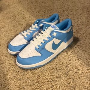 COPY - Nike Dunk Low UNC